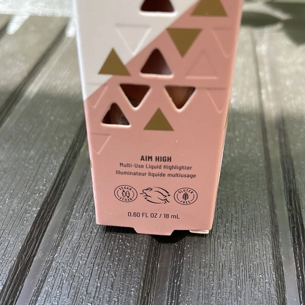 LYS BEAUTY - Aim High Multi-Use Liquid Highlighter in Brave